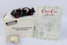 Danbury Mint - Classic Cars - A 1:24 scale 1935 Chevrolet Standard Sports Roadster die-cast model