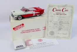 Danbury Mint - Classic Cars - A 1:24 scale 1955 Oldsmobile Super Eighty-Eight Convertible die-cast