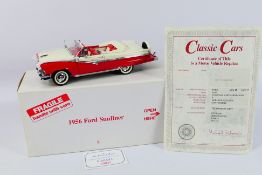 Danbury Mint - Classic Cars - A 1:24 scale 1956 Ford Sunliner die-cast model by Danbury Mint -