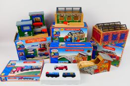 Learning Curve - Thomas and Friends - 5 x boxed Thomas and Friends sets - Lot includes a #LC99361