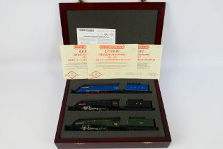 Hornby - A limited edition set of 3 x OO gauge Class A4 Gresley Pacific Sir Ralph Wedgewood