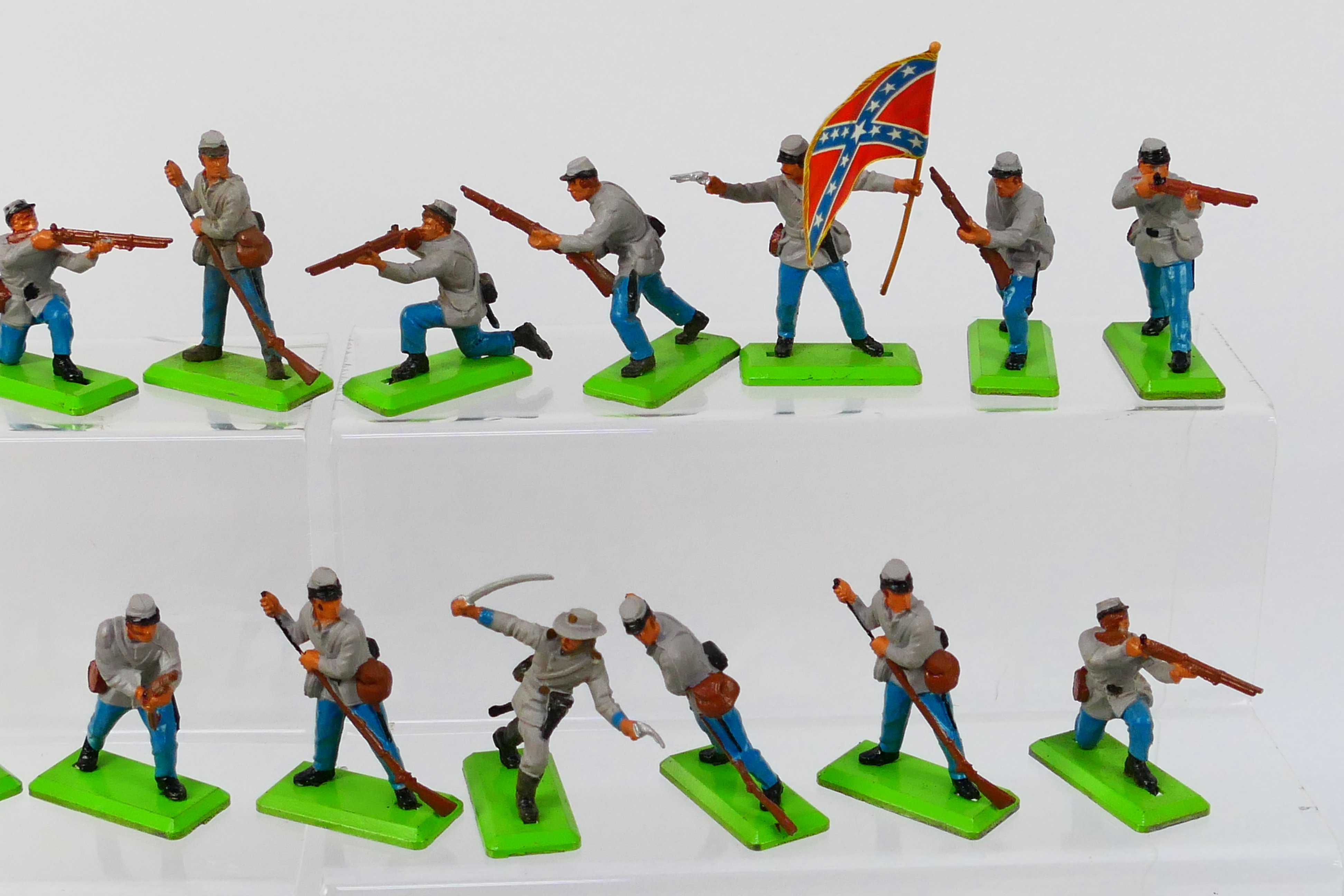 Britains Deetail - An unboxed regiment of 40 Britains Deetail United States Federal Infantry and - Image 3 of 6