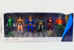 DC Collectibles - A DC Collectibles Justice League 6 x figure set - Figures include Green Lantern,