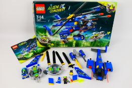 Lego - A boxed #7067 Alien Conquest Lego set - Comes with instruction manual.