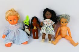 Palitoy - Bella - A group of vintage dolls including a French made Bella doll approximately 30 cm