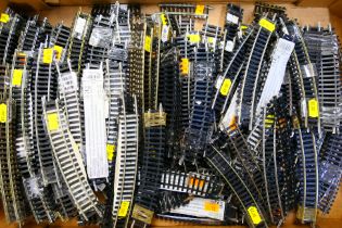 Hornby - Peco - A large quantity of OO gauge track sections,