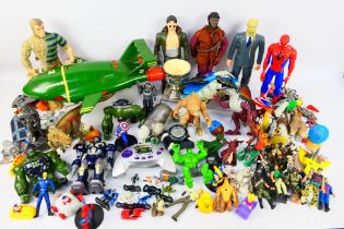 Matchbox - Mattel - Hasbro - Others - A mixed group of unboxed action figures and action figure