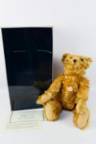 Steiff - A boxed Limited Edition Steiff 'Barle 35 PB 1904 Teddy Bear'.