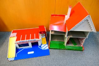 Joytoys - Other - 2 x vintage wooden toy buildings,