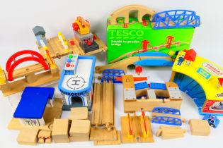 Thomas and Friends - An assortment of unboxed Thomas and friends wooden railway track accessories