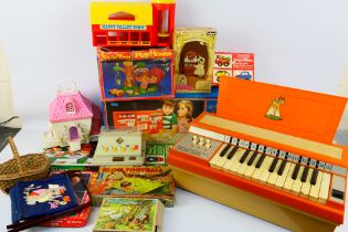 Hasbro - Rosedale - Casdon - Pedigree - A collection of vintage toys including a Rosedale Virtuoso