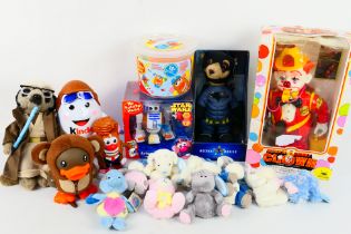 New Bright - Playskool - Others - A mixed lot of vintage and modern toys with some soft / plush