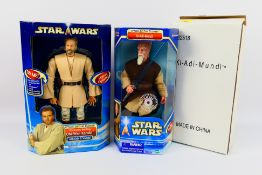 Hasbro - Star Wars - A pair of Star Wars twelve inch figures from episode two which include