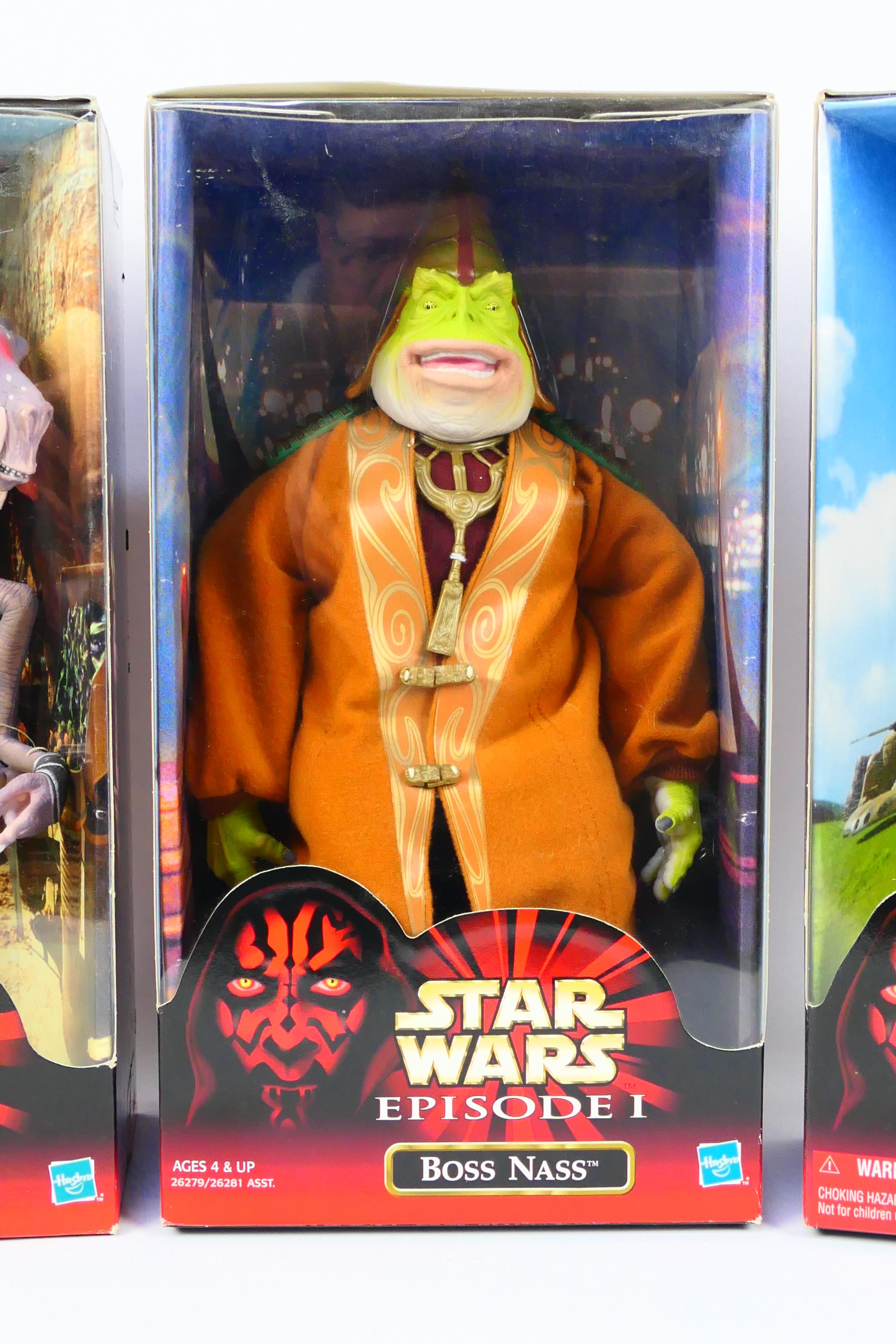 Hasbro - Star Wars - Three Star Wars twelve inch figures from episode one which include Boss Nass, - Image 3 of 5