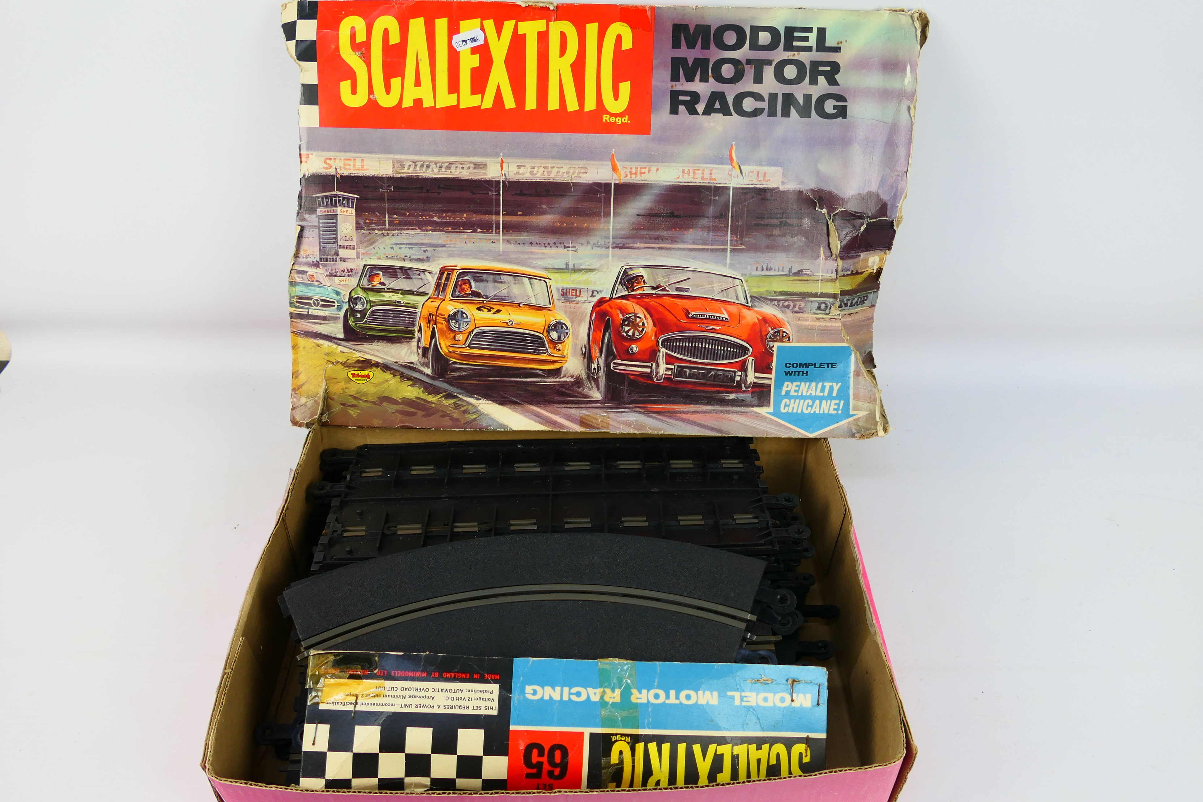 Scalextric - A large quantity of vintage Scalextric track. - Image 2 of 3