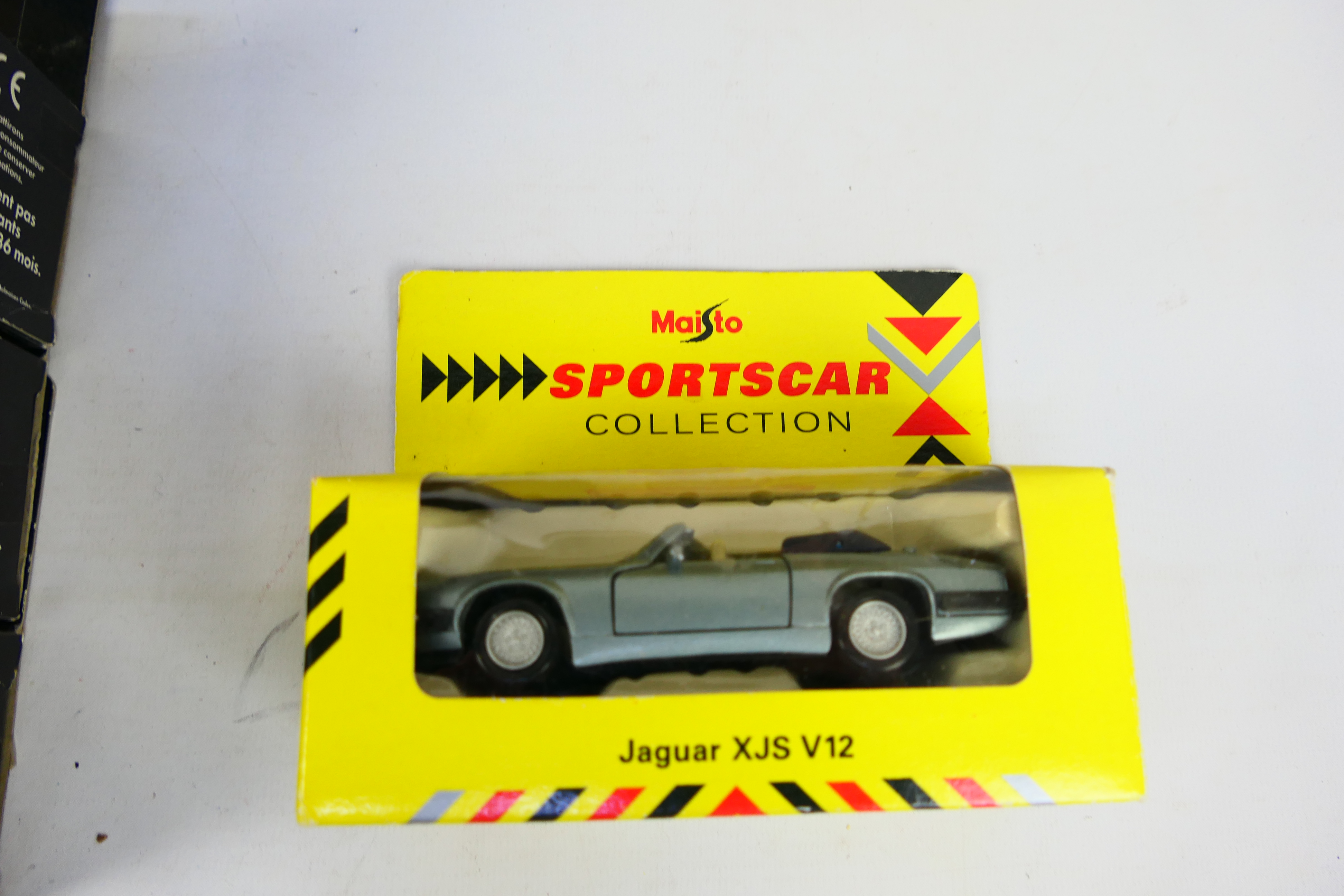 Shell Collection - Maisto - Other - Over 40 boxed diecast and plastic model vehicles. - Image 5 of 6