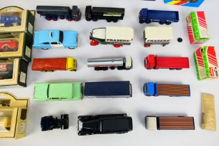 Lledo - Corgi - Matchbox - An assortment of boxed Lledo cars in excellent to near mint condition in