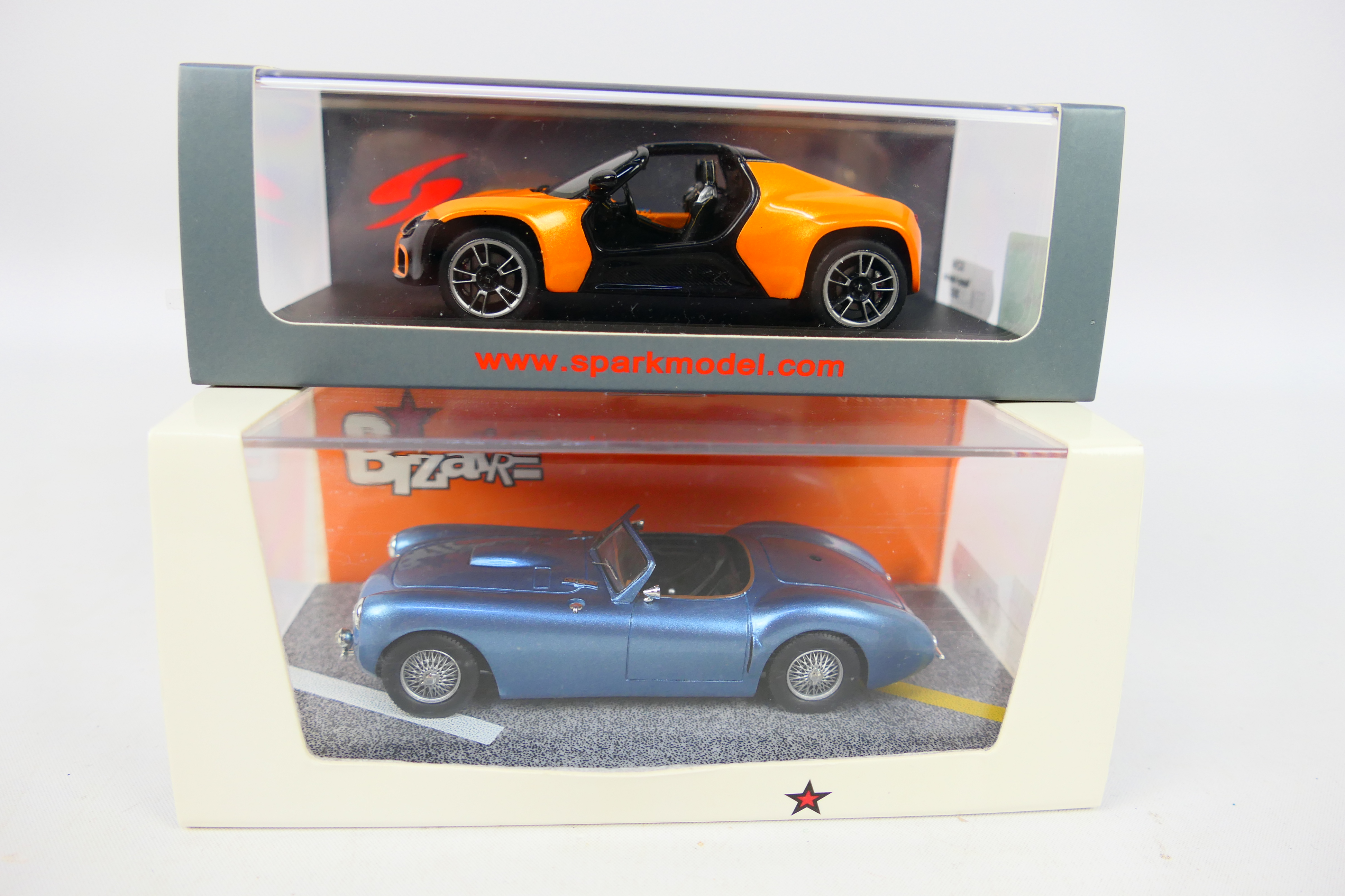 Spark - Bizarre - 2 x 1:43 scale resin models, - Image 2 of 6