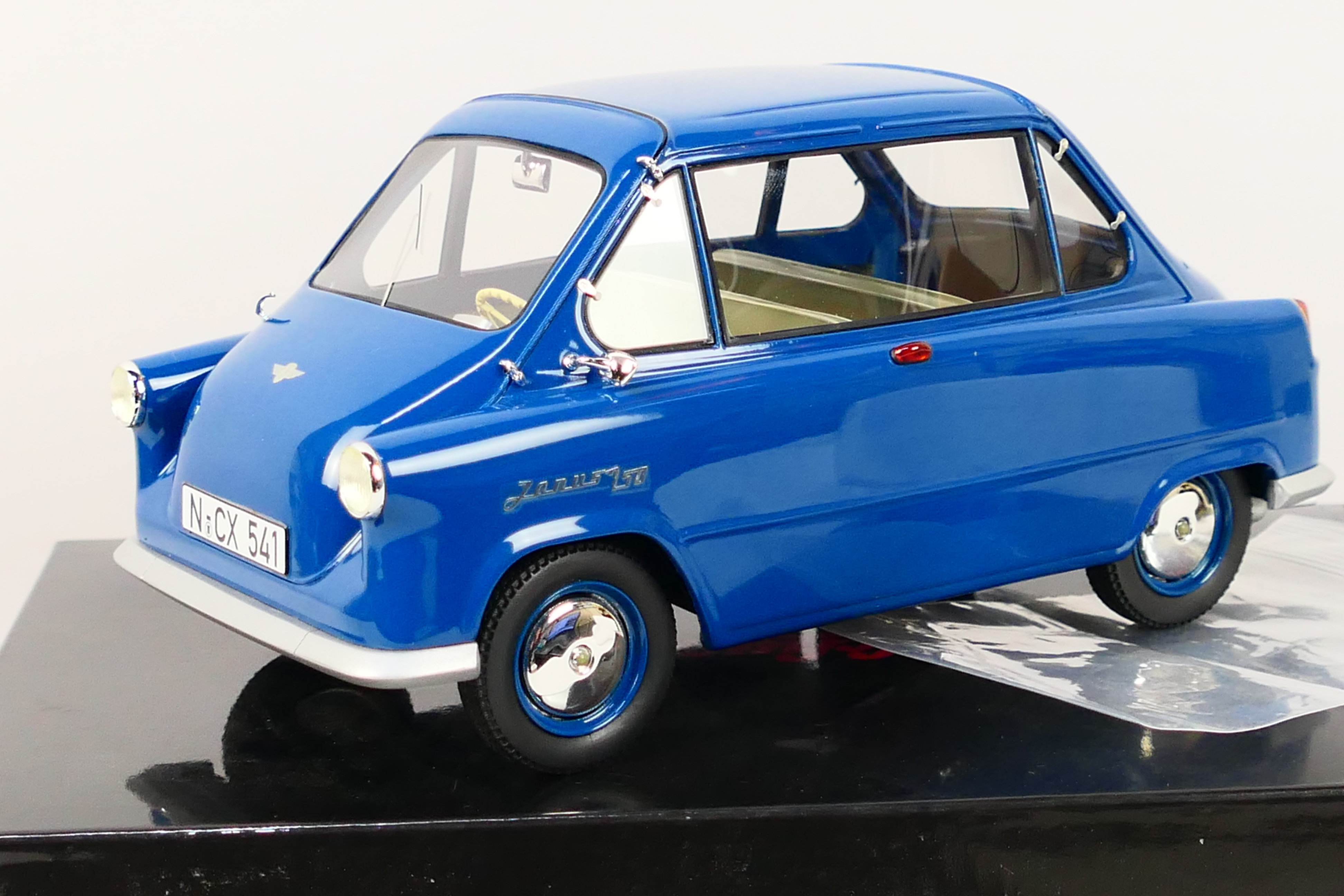 Schuco - A boxed Schuco 1:18 scale Limited Edition #450009900 Zundapp Janus. - Image 2 of 8