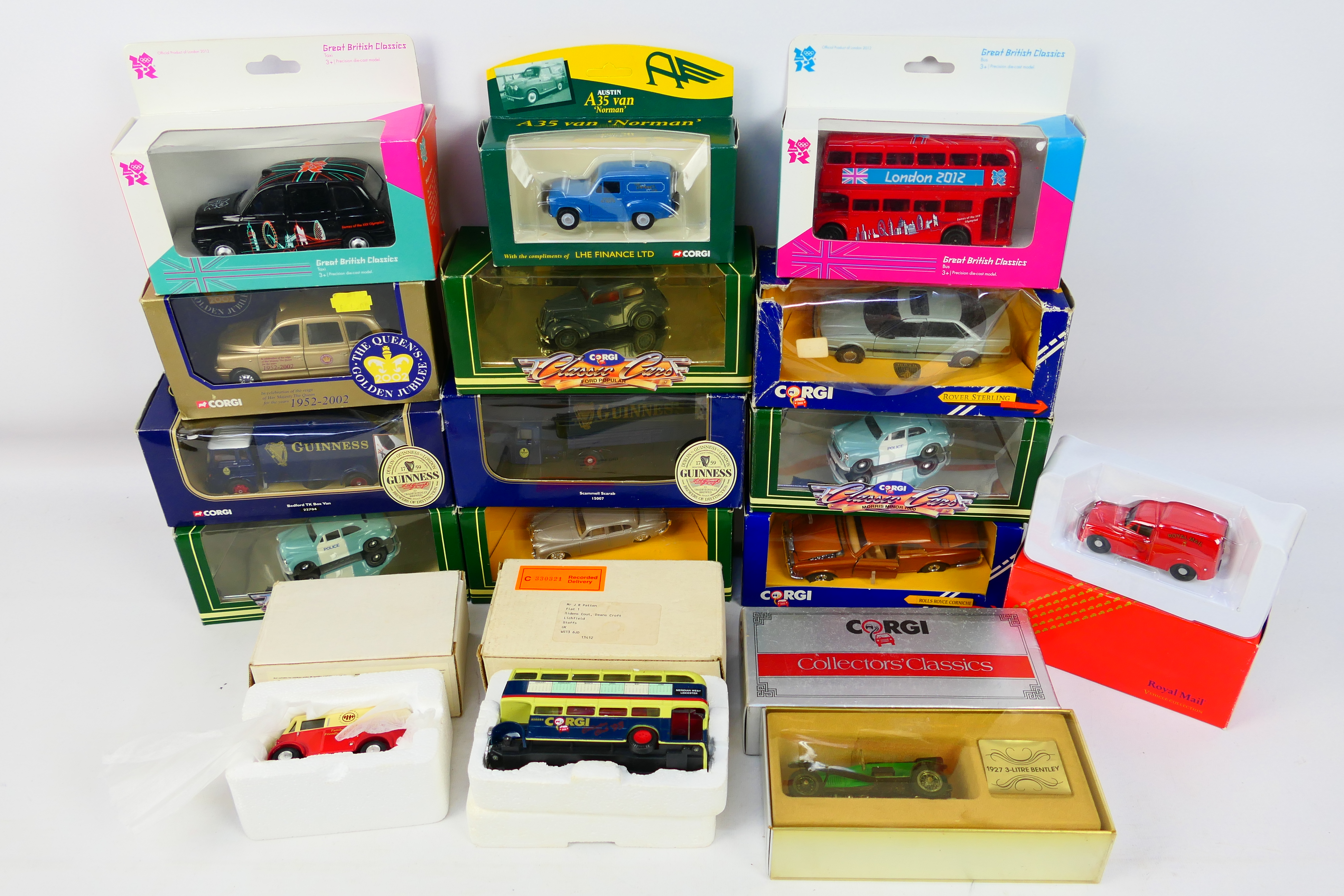 Corgi - 17 boxed diecast model vehicles in various scales from several Corgi series.