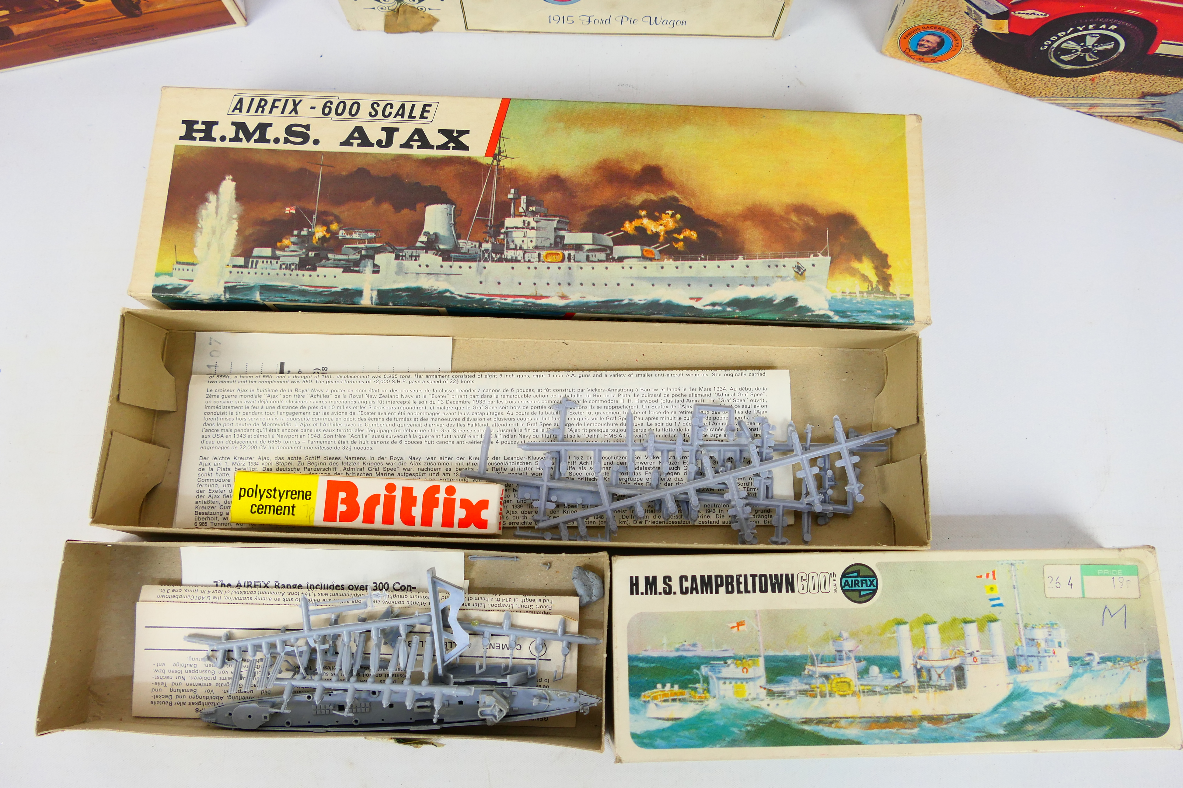 Revell - Pyro - Matchbox - Airfix - A group of part made vintage model kits, - Image 4 of 8