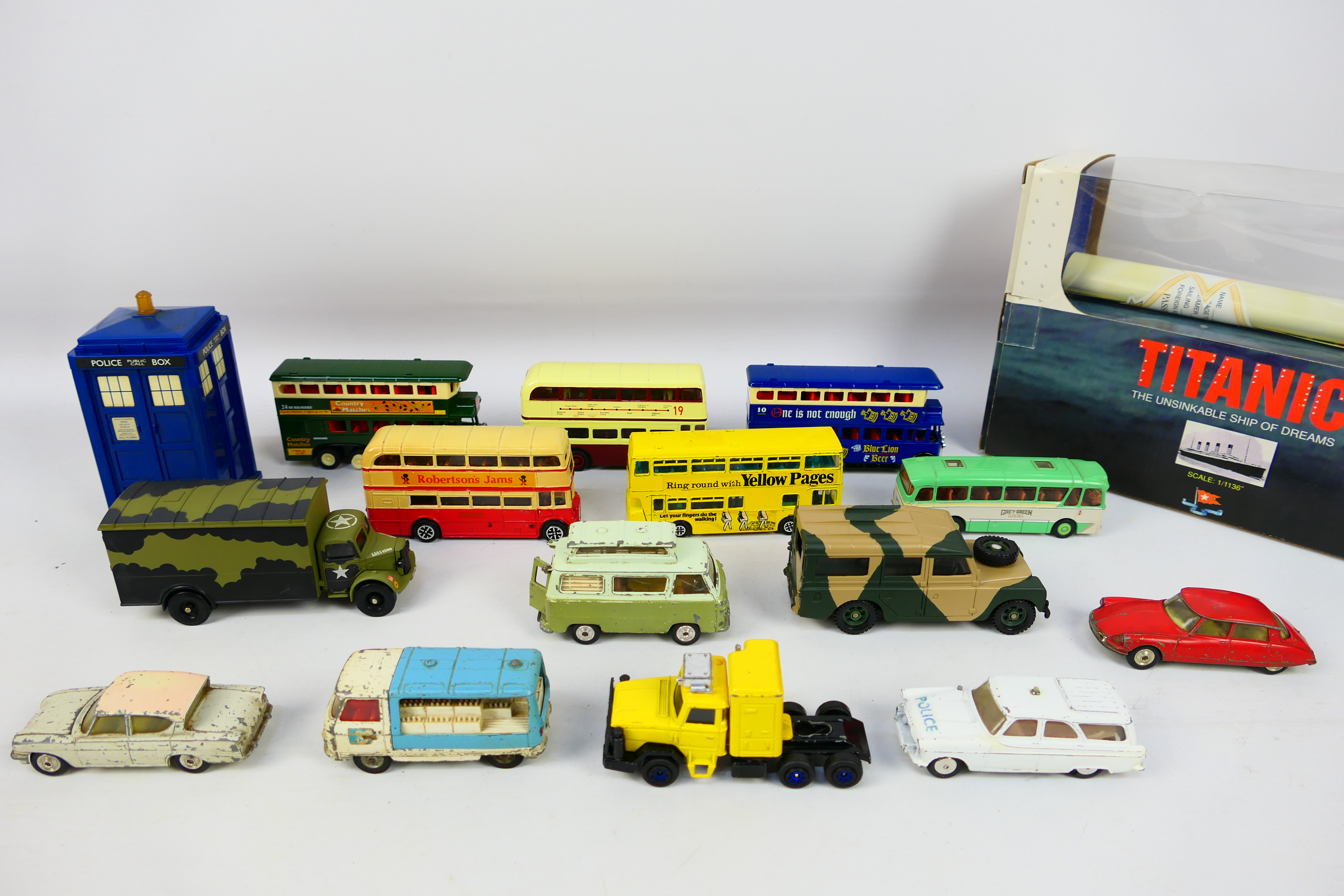 Corgi - EFE - An assortment of unboxed Corgi vehicles in excellent to near mint condition.