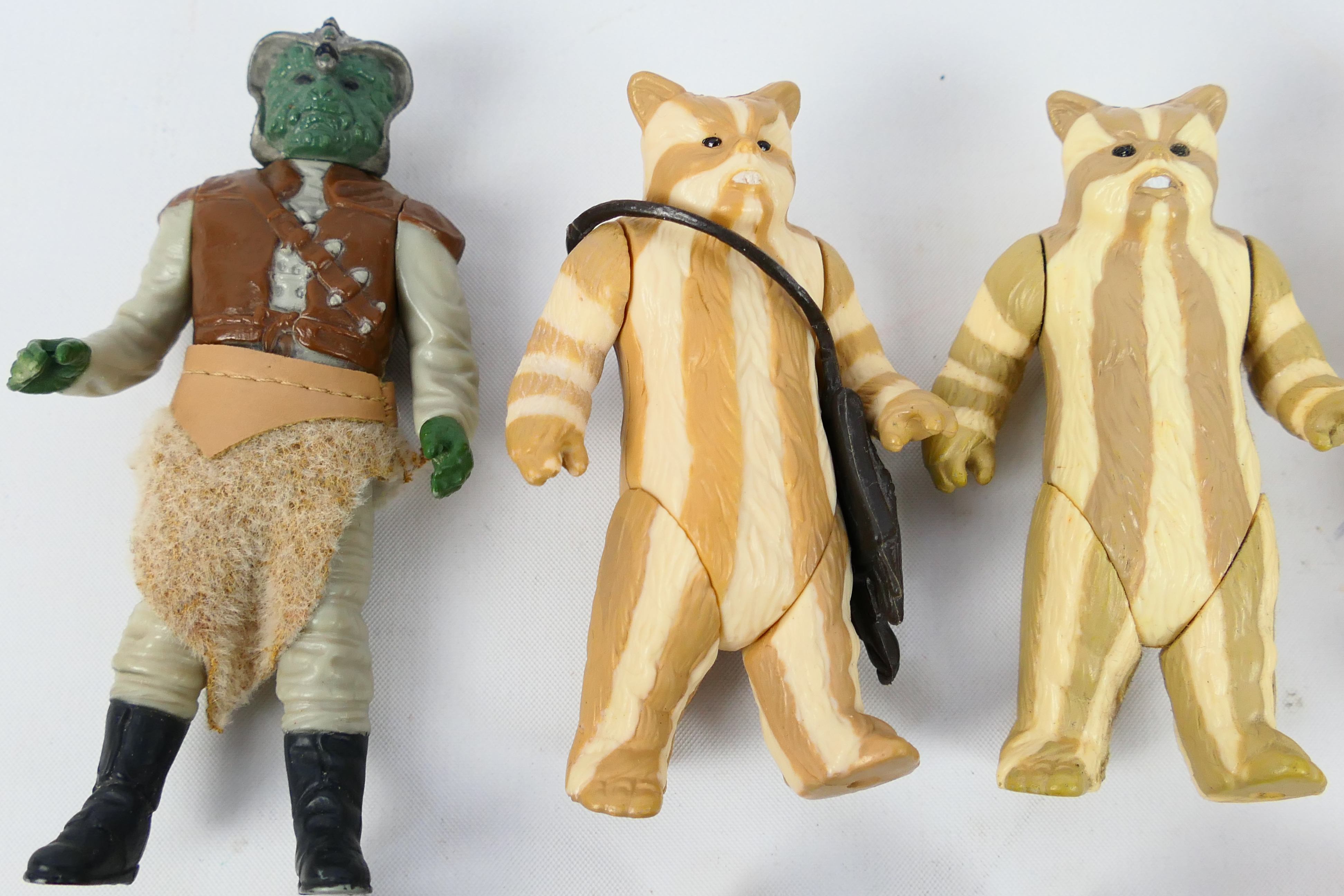 Kenner - Star Wars - A Collection of twelve Vintage Star Wars Figures from 1983 comprising of Chief - Image 2 of 10