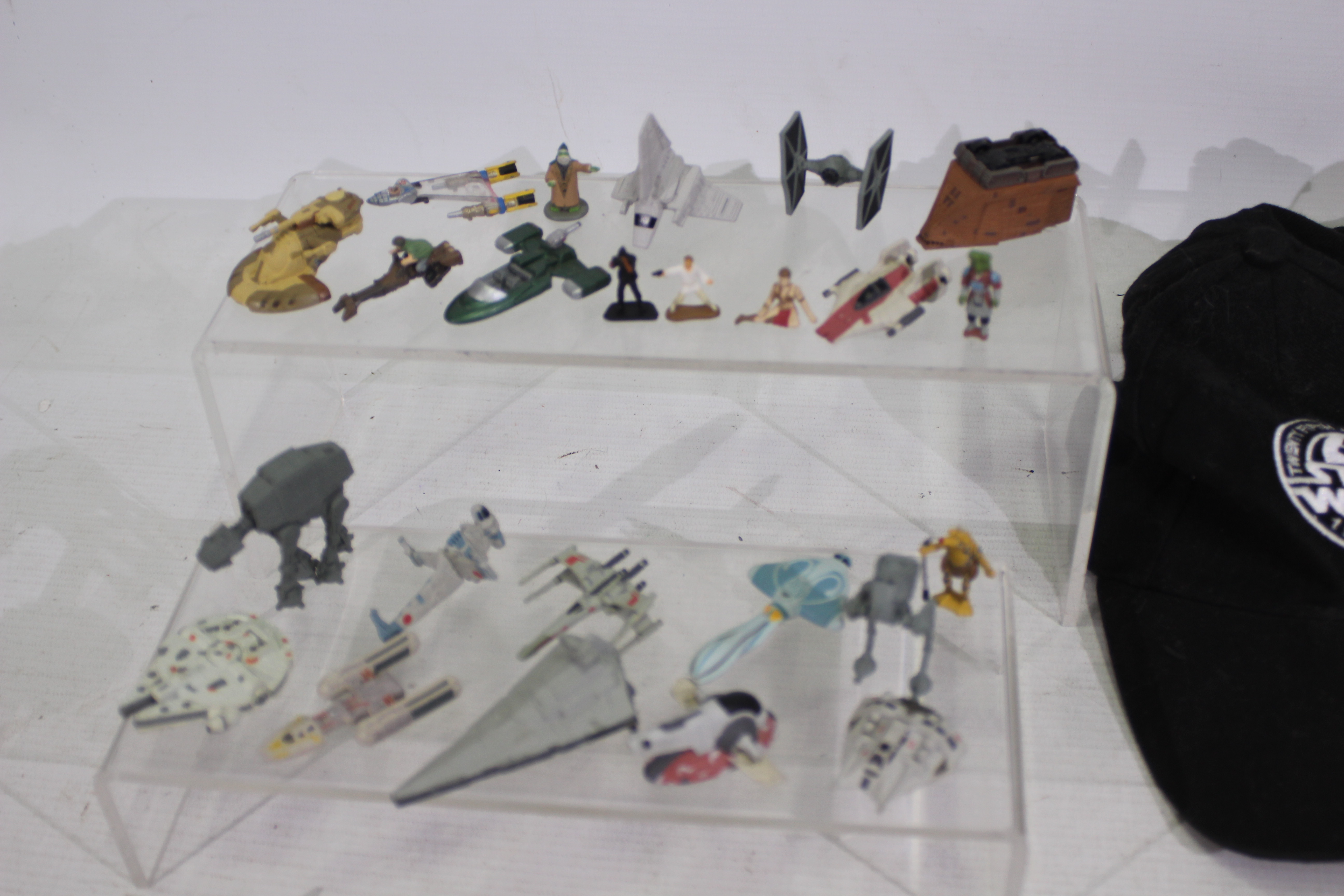 Hasbro - Micro Machines - Star Wars - A collection of unboxed Star Wars Micro Machines Figures, - Image 3 of 4