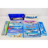 Wooster - Others - A fleet of 15 boxed plastic commercial airline model aircraft kits in various