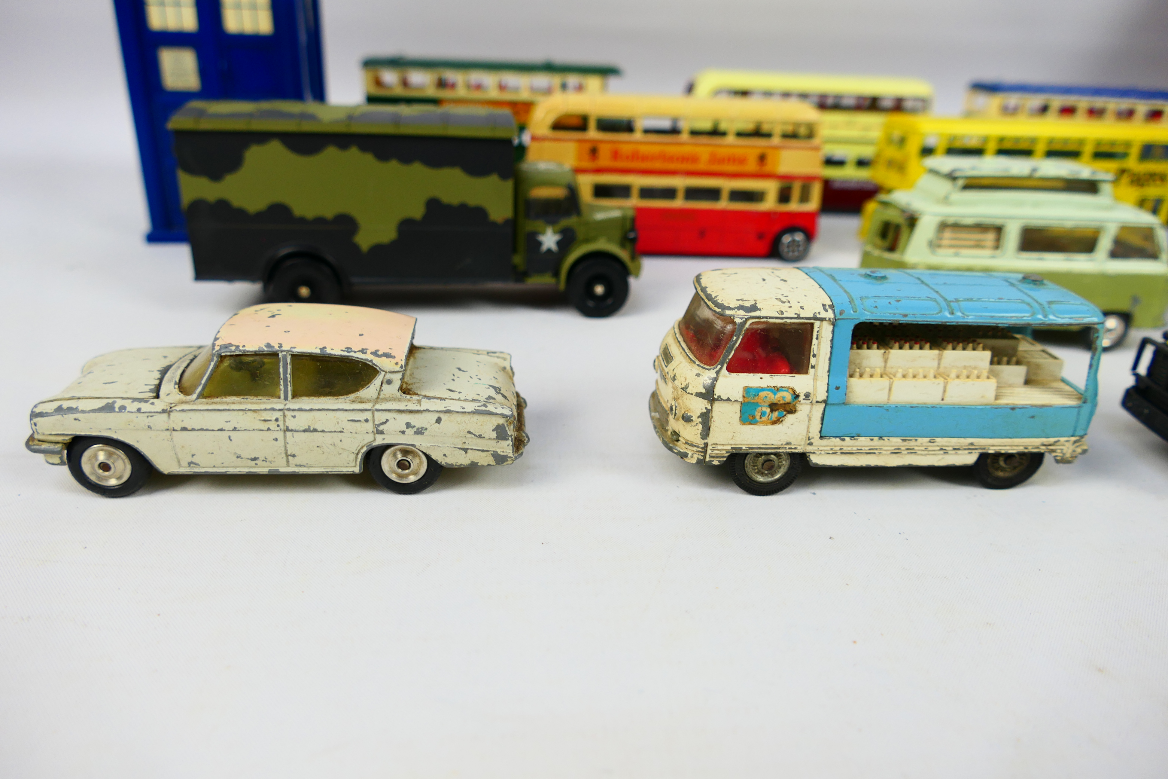 Corgi - EFE - An assortment of unboxed Corgi vehicles in excellent to near mint condition. - Image 7 of 14