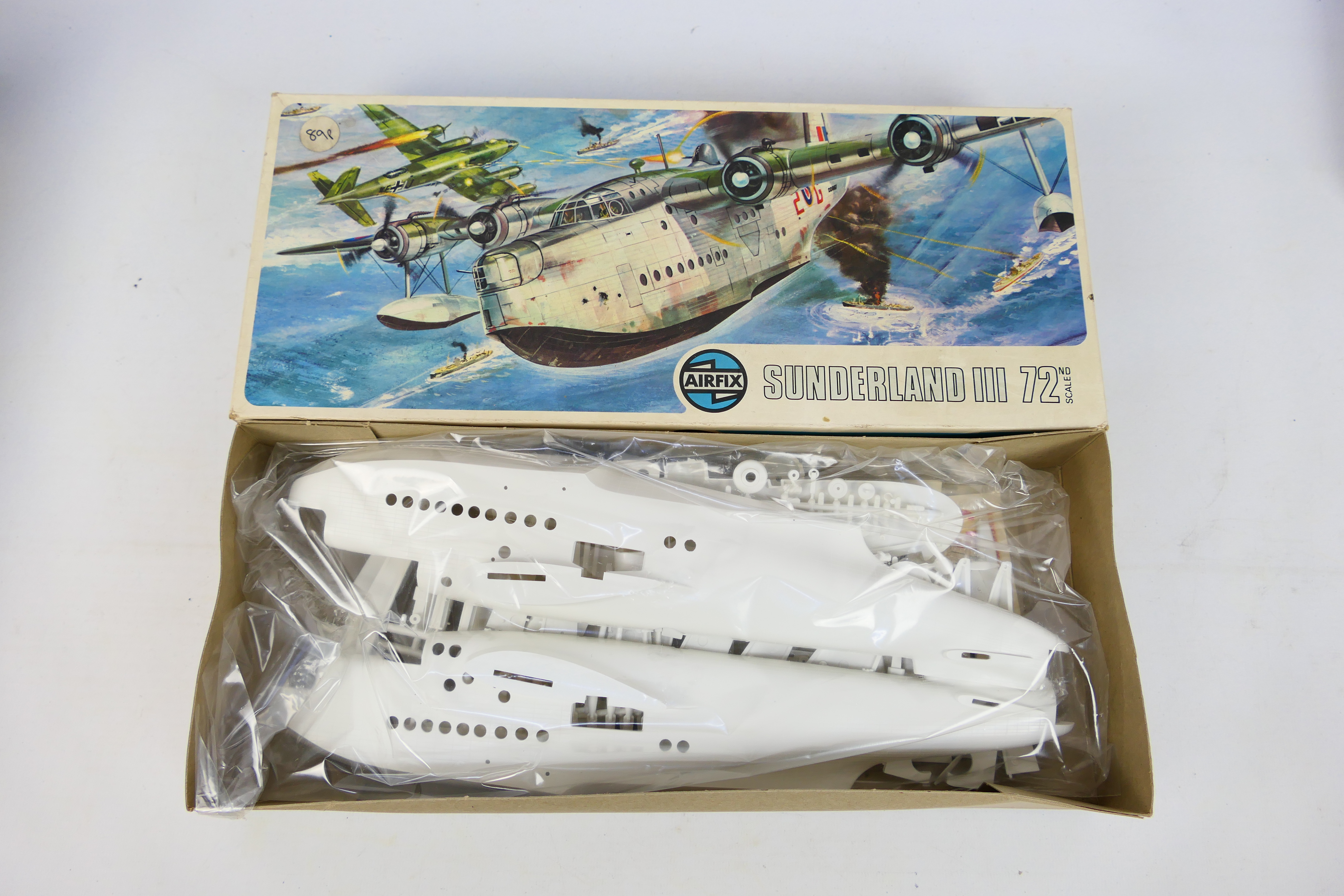 Airfix - Revell - Matchbox - 4 x vintage model kits including Gemini space capsule in 1:24 scale # - Image 5 of 12