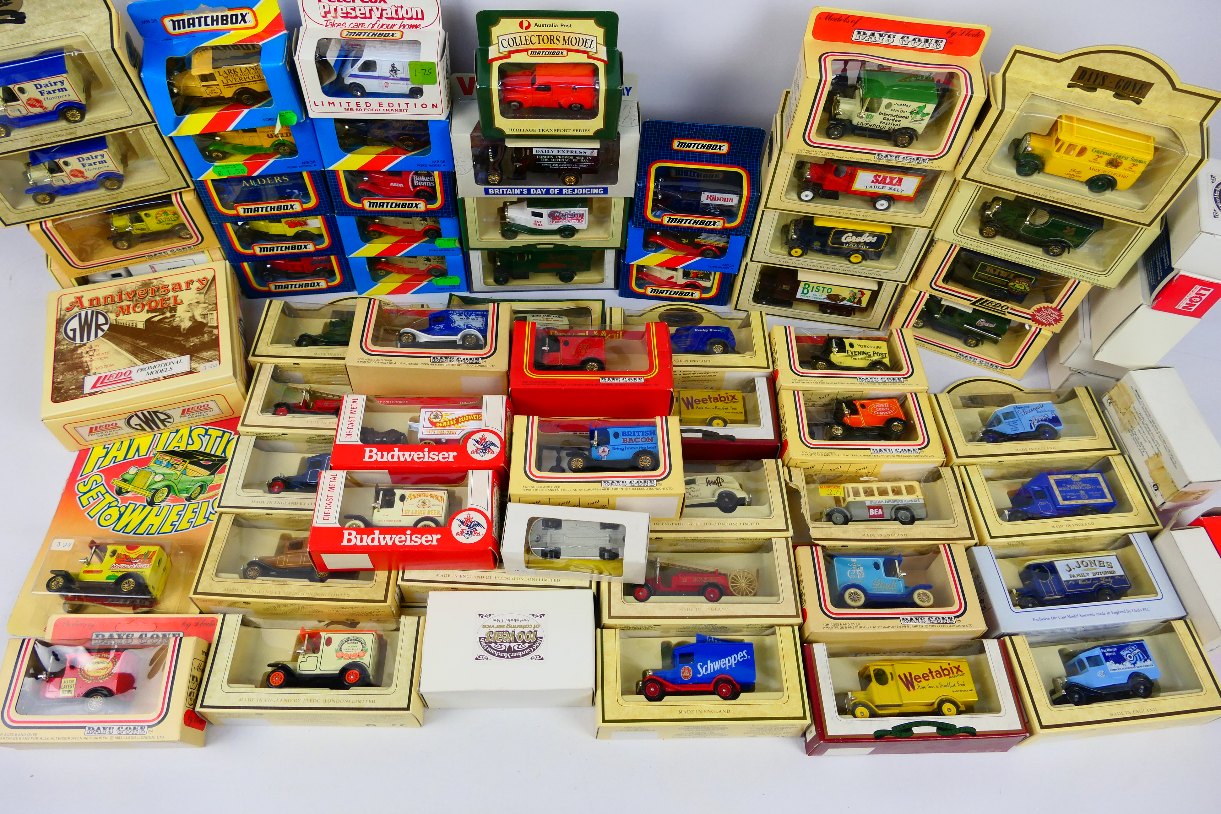 Lledo - Matchbox - Other - Over 60 boxed diecast model vehicles predominately by Lledo. - Image 4 of 4