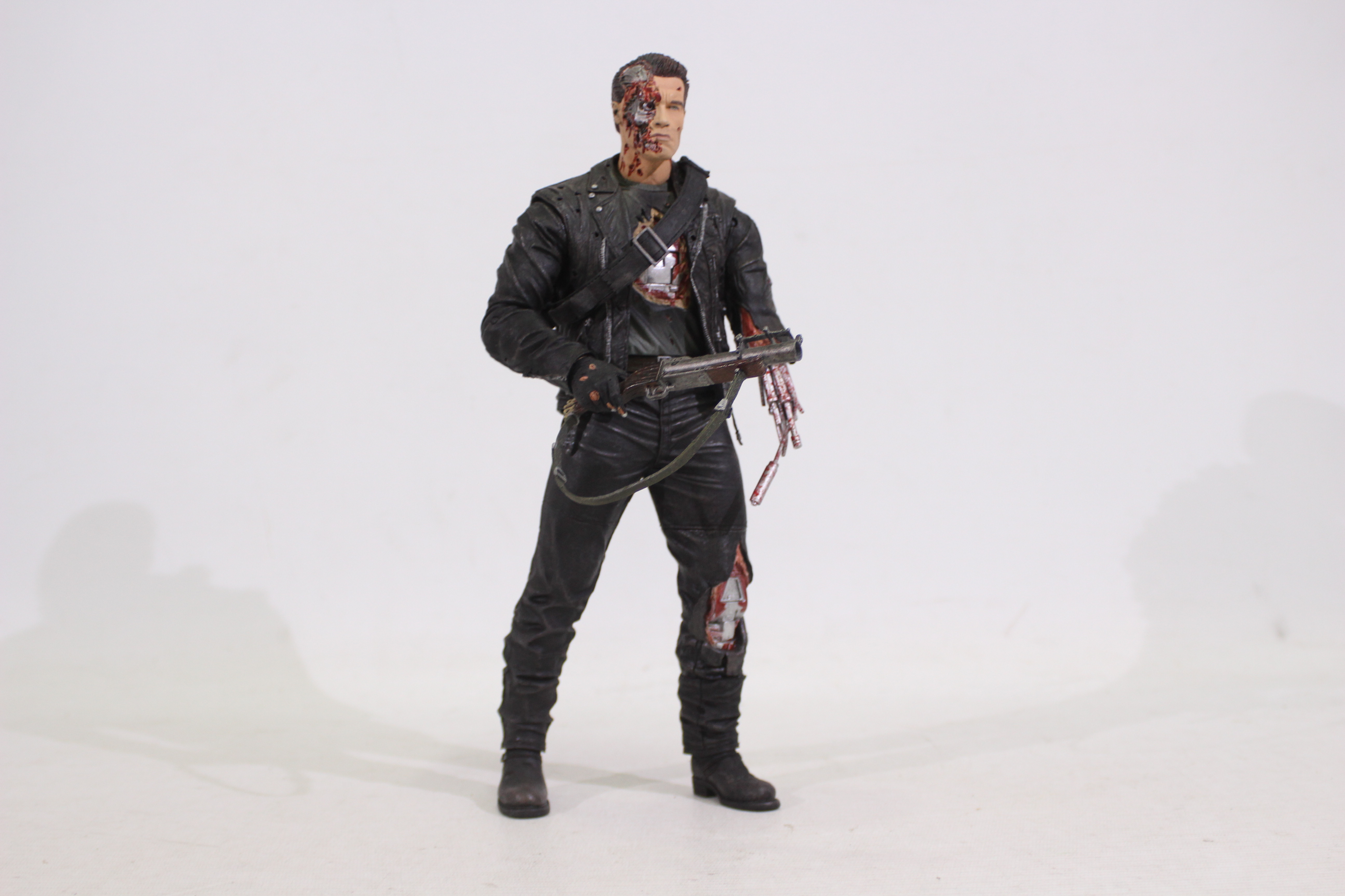 NECA - A Terminator Judgment Day Series 2 T-800 Action Figure [Final Battle]. - Image 2 of 10