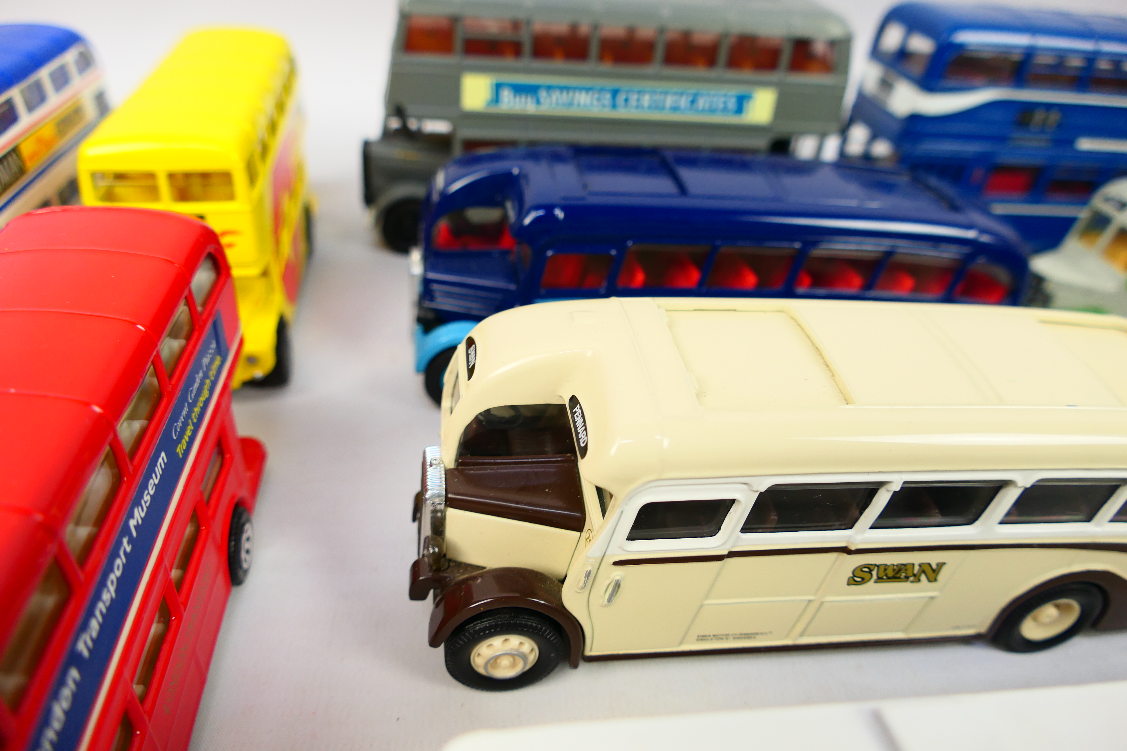 Corgi - Lledo- - A Collection of unboxed Corgi busses and in excellent condition and an assortment - Image 4 of 18