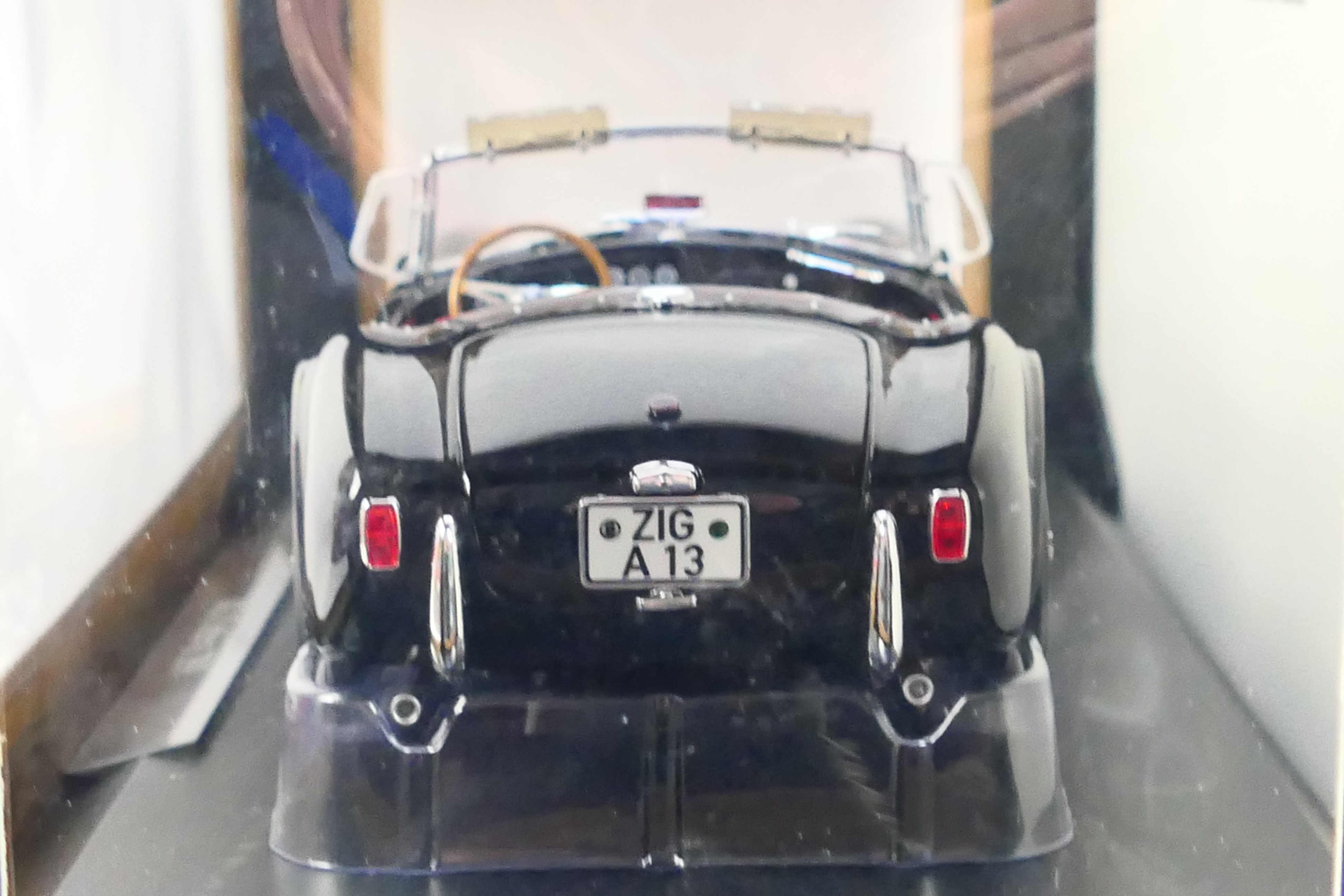 Norev - A boxed Norev #182754 1:18 scale AC Cobra 289 1963. - Image 4 of 4