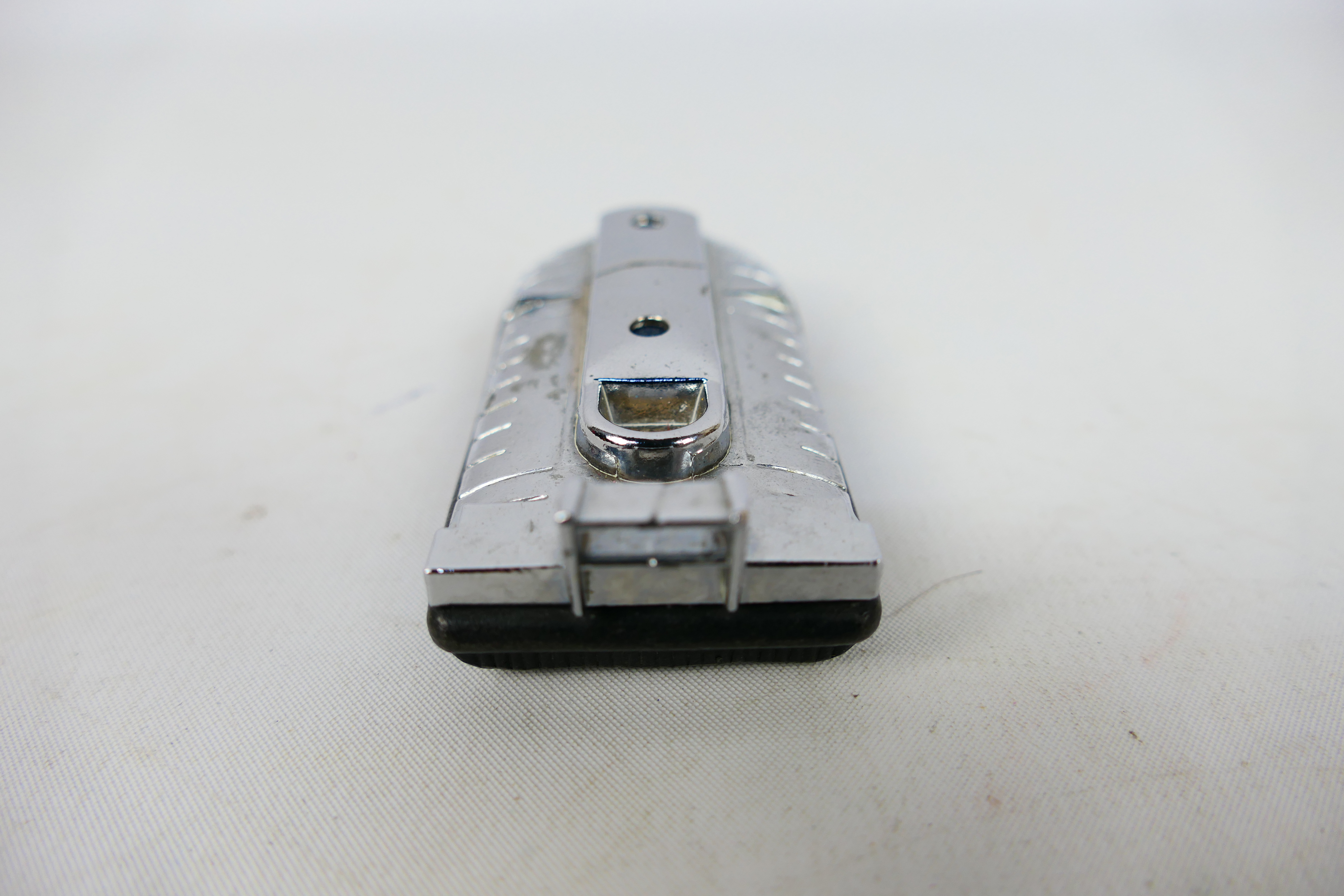 Matchbox - An unboxed possible pre production SRN6 Hovercraft # 72 in a chromed or polished finish. - Image 8 of 12