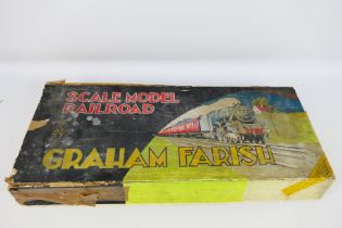 Graham Farish - A boxed vintage Graham Farish OO gauge electric train set with locomotive and