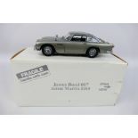 Danbury Mint - A boxed 1:24 scale James Bond 007 Aston Martin DB5 by Danbury Mint.