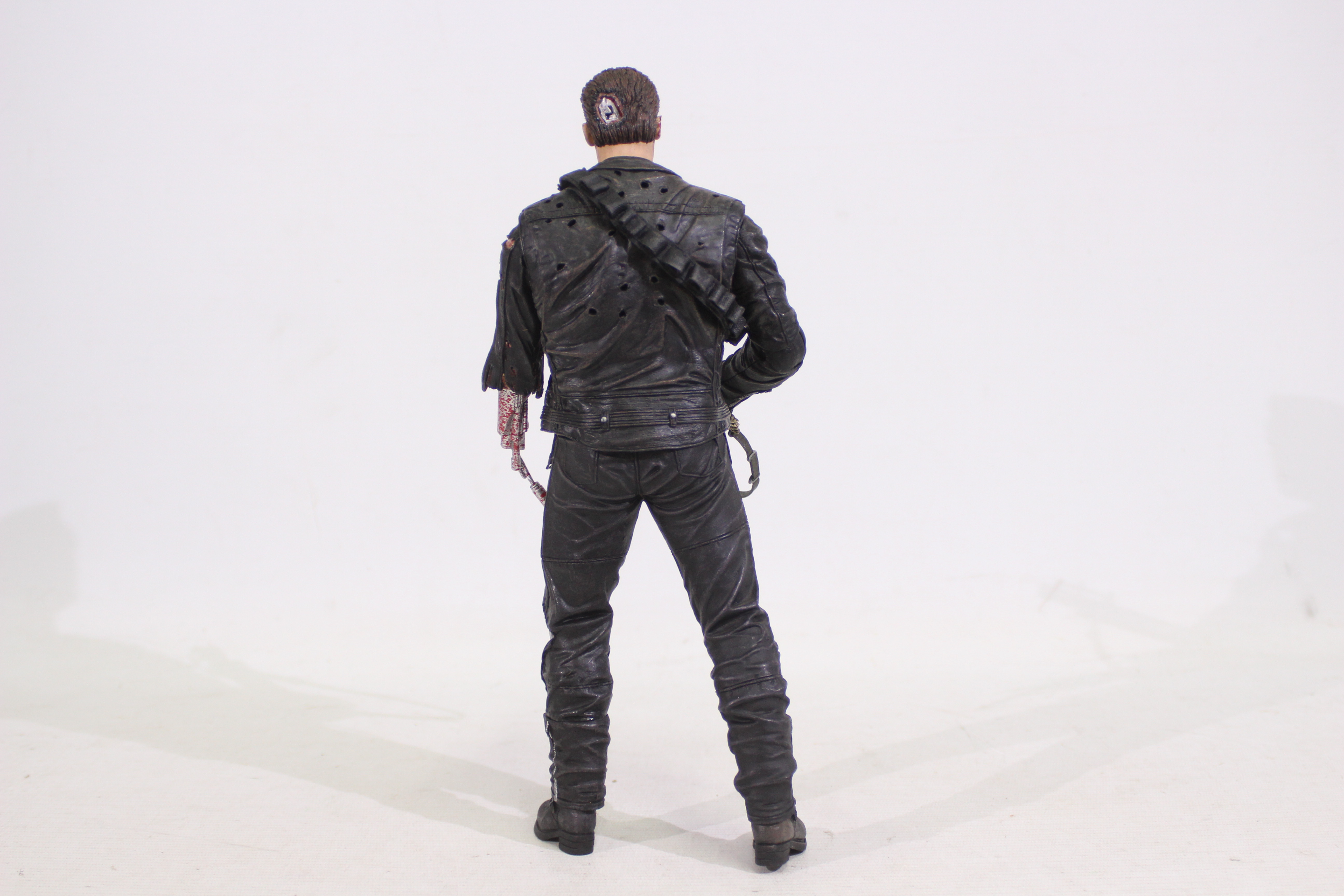 NECA - A Terminator Judgment Day Series 2 T-800 Action Figure [Final Battle]. - Image 3 of 10