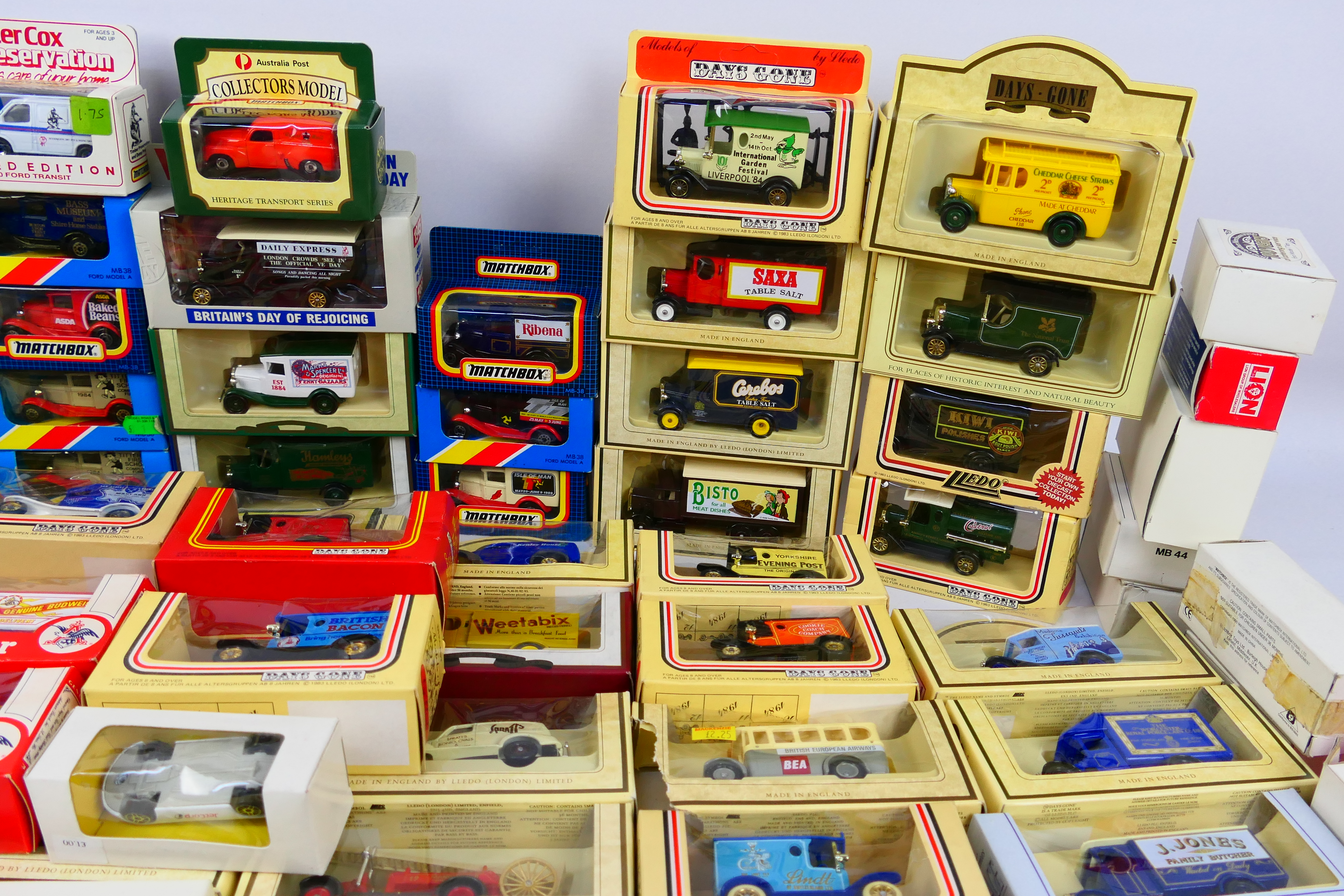 Lledo - Matchbox - Other - Over 60 boxed diecast model vehicles predominately by Lledo. - Image 3 of 4