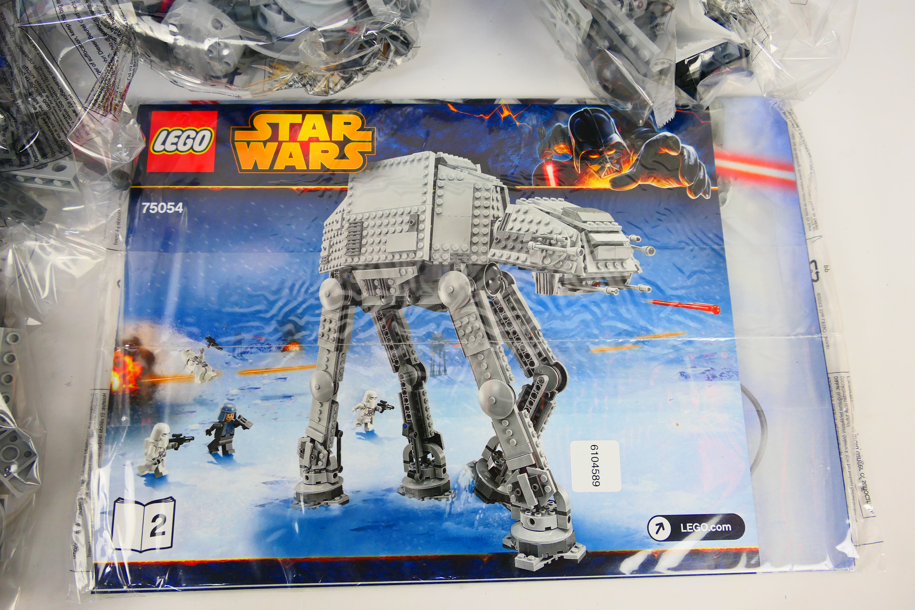 Lego - Star Wars - A Lego Star Wars AT-AT set 75054. - Image 6 of 7