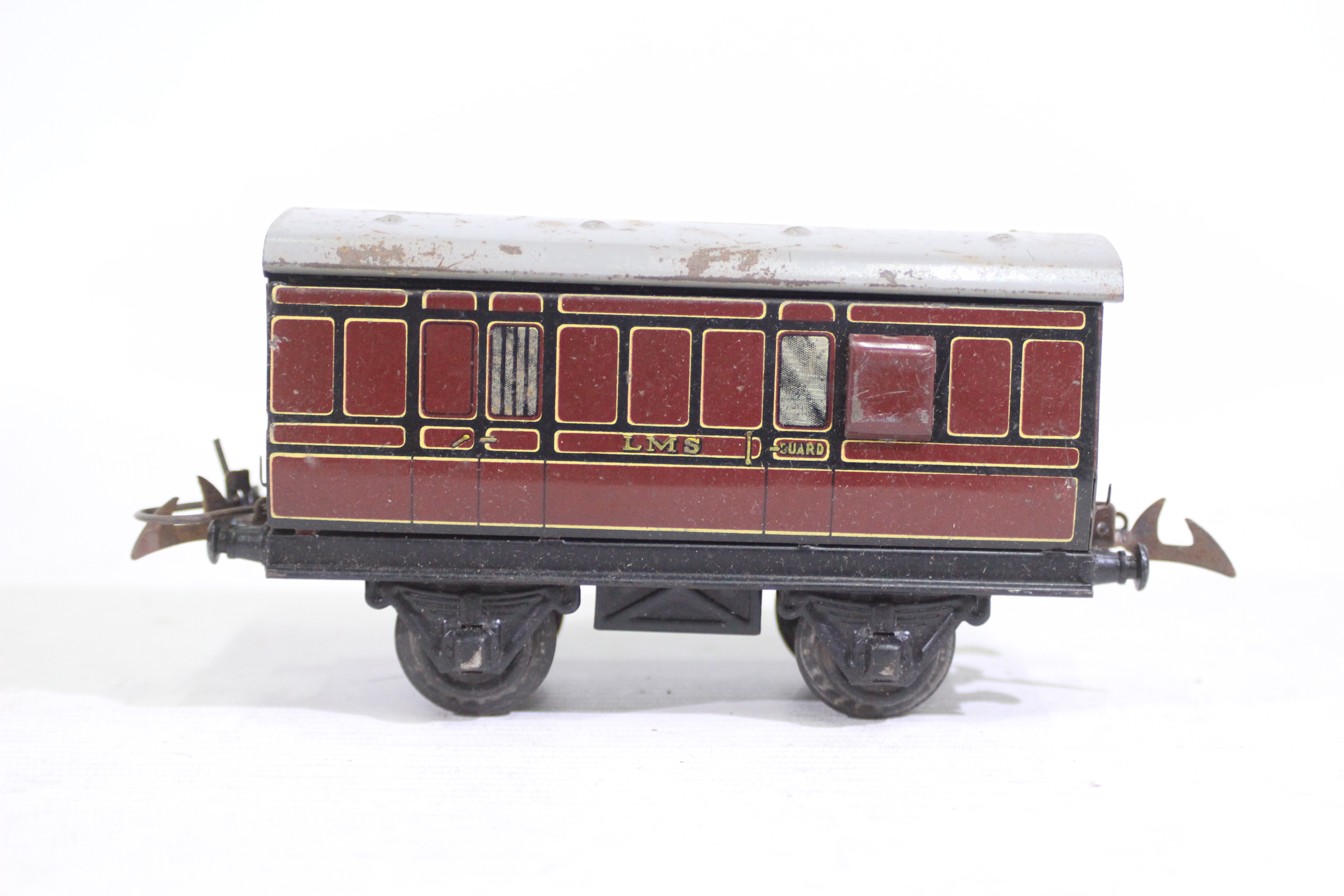 Hornby - A boxed O gauge clockwork Passenger Train Set # 501. - Image 6 of 9