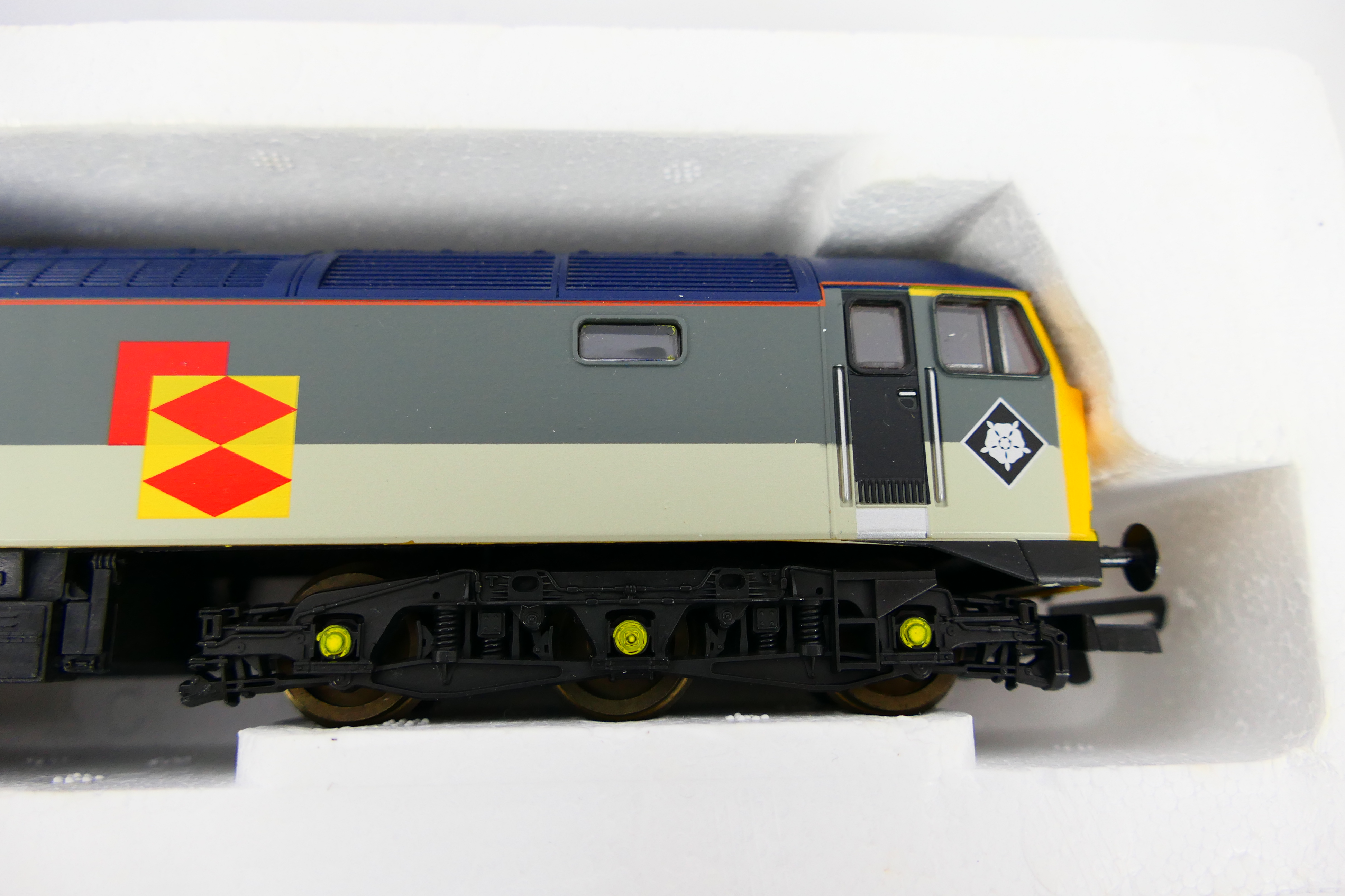 Lima - A boxed Lima Limited Edition OO gauge #205075 Class 47 diesel locomotive Op.No. - Image 4 of 4