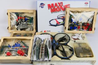 Dinky Toys - Tootsie - RDM - Others - A boxed radio controlled RDM Maxi Drone with a small group of