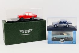 British Heritage Models - Oxford - Vanguards - 3 x Ford Cortina MkII models in 1:43 scale,