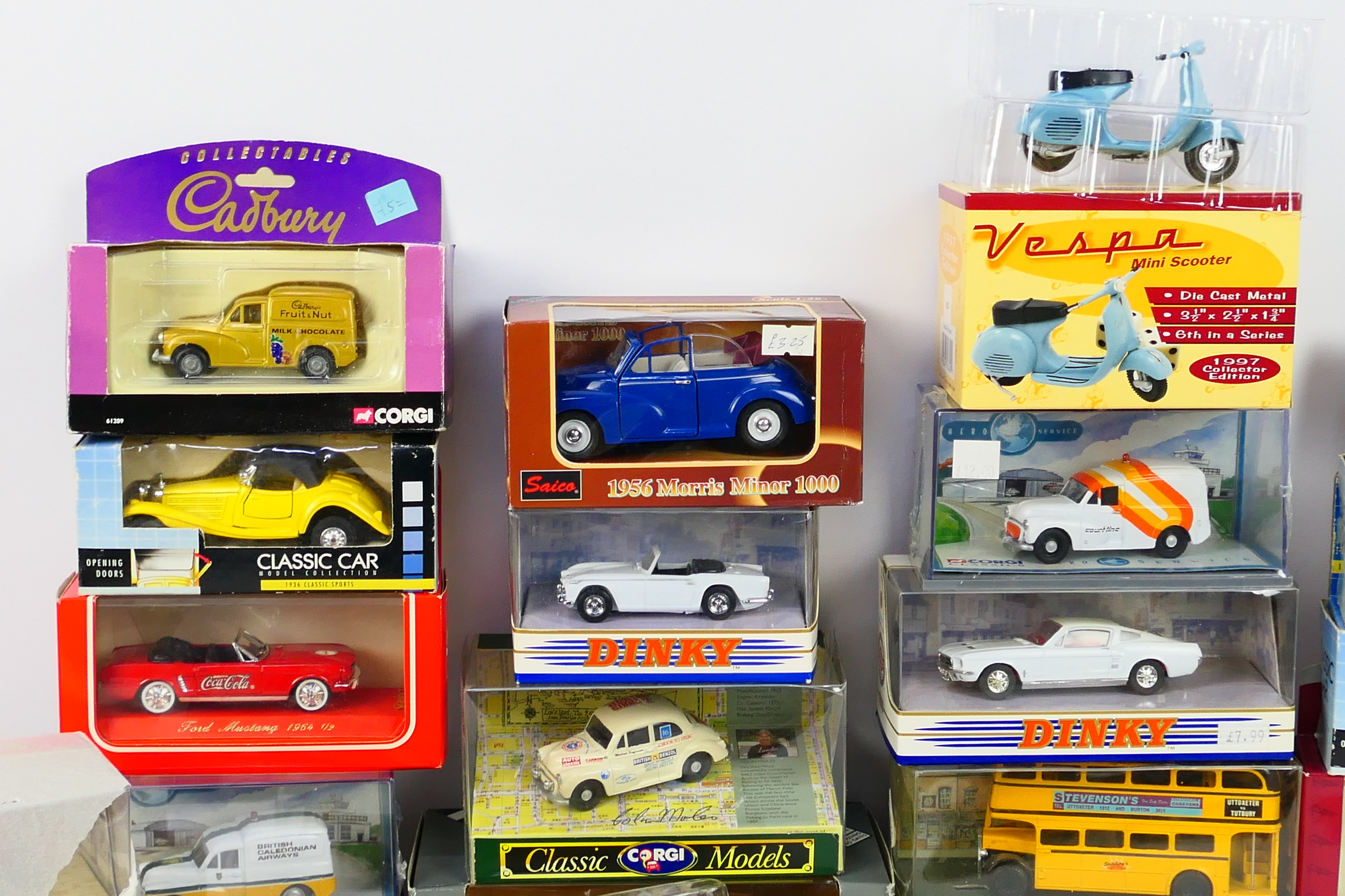 Corgi - Matchbox Dinky - Others - A boxed grouping of diecast and plastic model in various scales. - Image 2 of 5