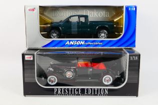Anson - Two boxed diecast 1:18 scale model cars from Anson,