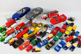 Matchbox - Corgi - Majorette - Lledo - Others - An unboxed group of playworn diecast model vehicles