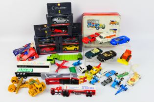 Collezione - Ferrari - Shell - Marx - Maisto - Dinky - Corgi - A collection of six Ferrari cars