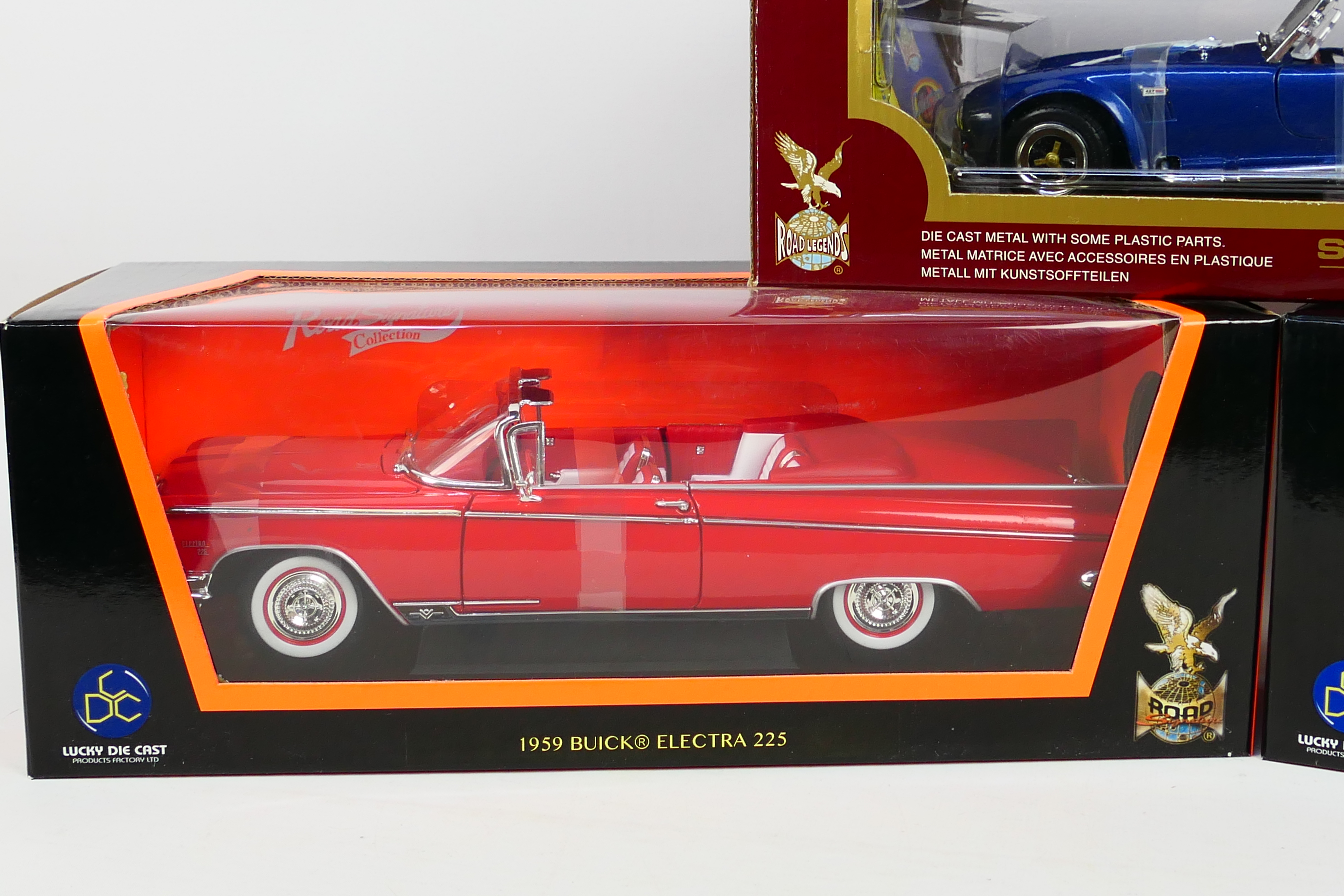 Road Signatures - Three boxed diecast 1:18 scale model cars from Road Signatures. - Image 4 of 4